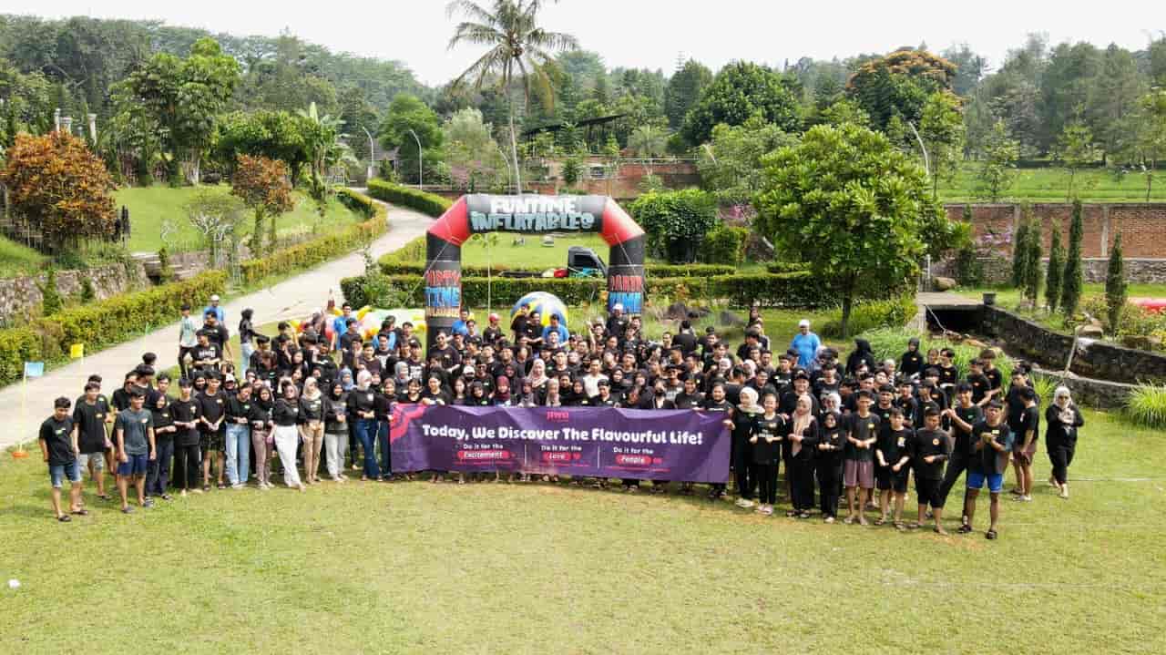 Acara gathering kantor yang keren